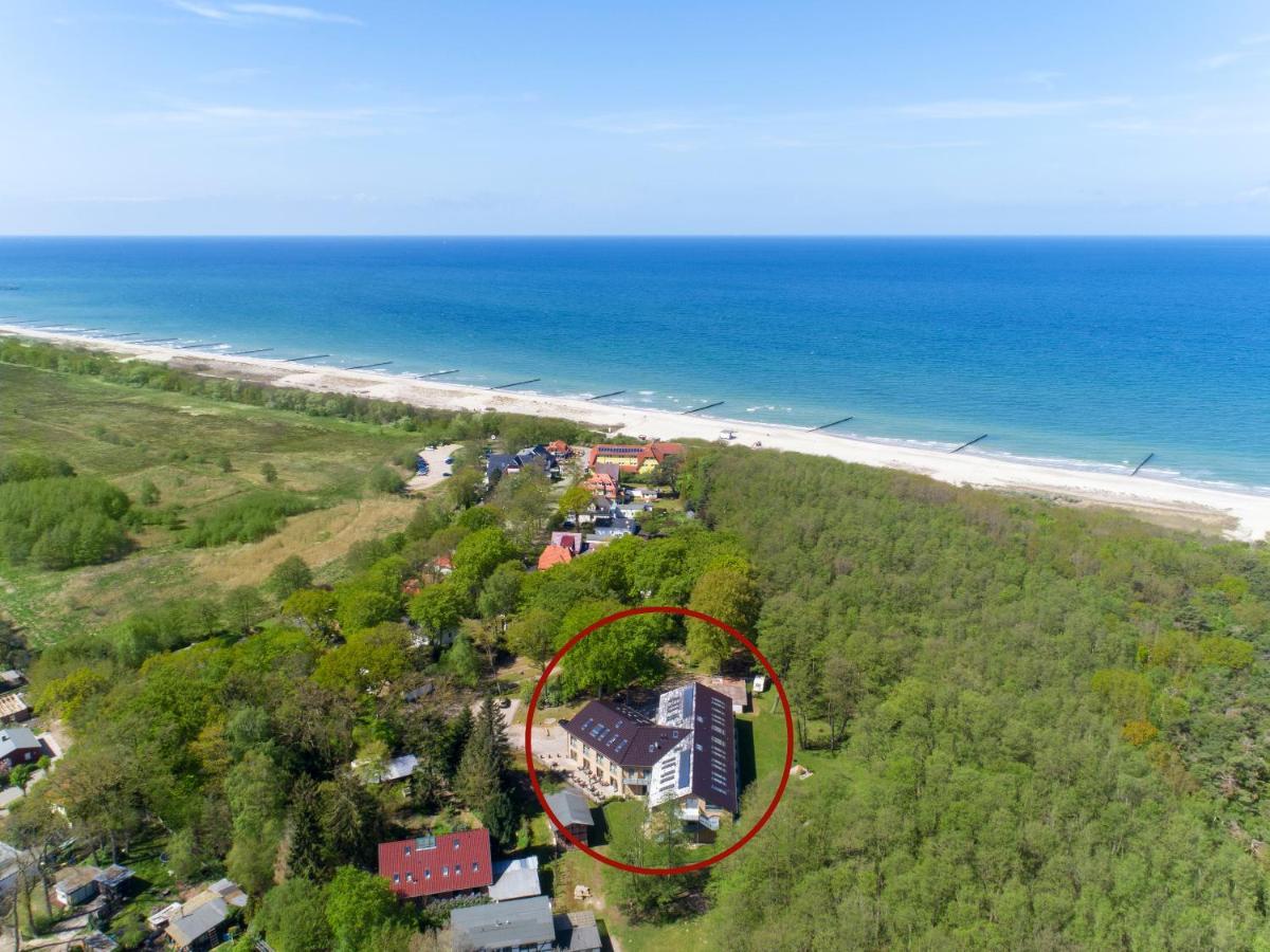 Hotel Zur Ostsee Граль-Мюріц Екстер'єр фото