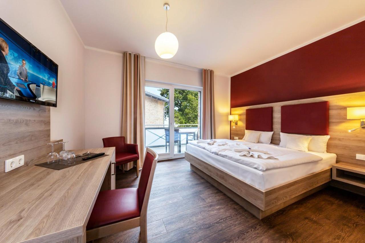 Hotel Zur Ostsee Граль-Мюріц Екстер'єр фото