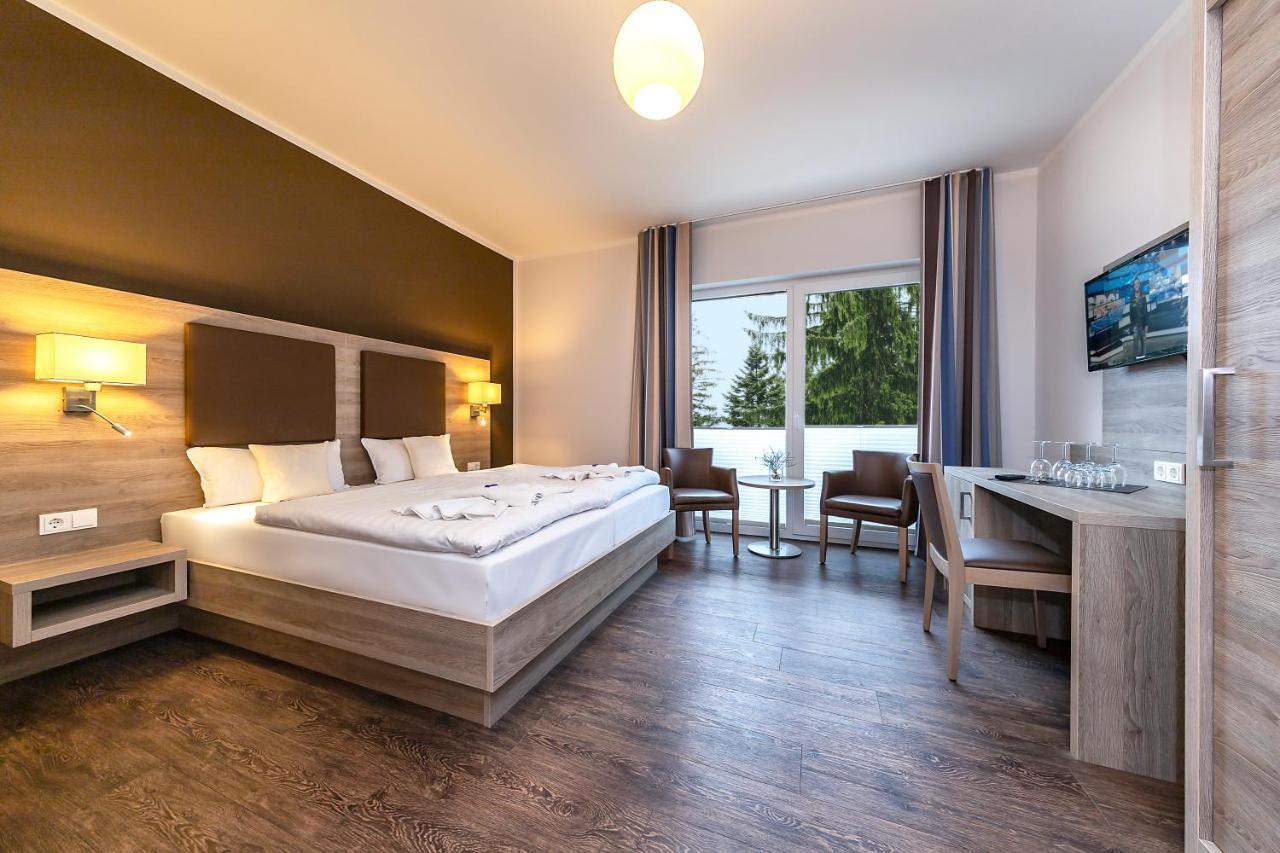 Hotel Zur Ostsee Граль-Мюріц Екстер'єр фото